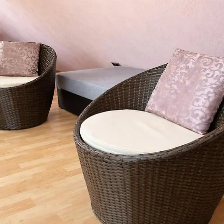 Moderne Nahe A7 & B3 - Parkplatz & Komfort Сasa de vacaciones